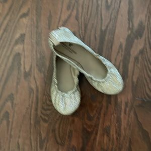 AMERICAN EAGLE OUTFITTERS FLATS
